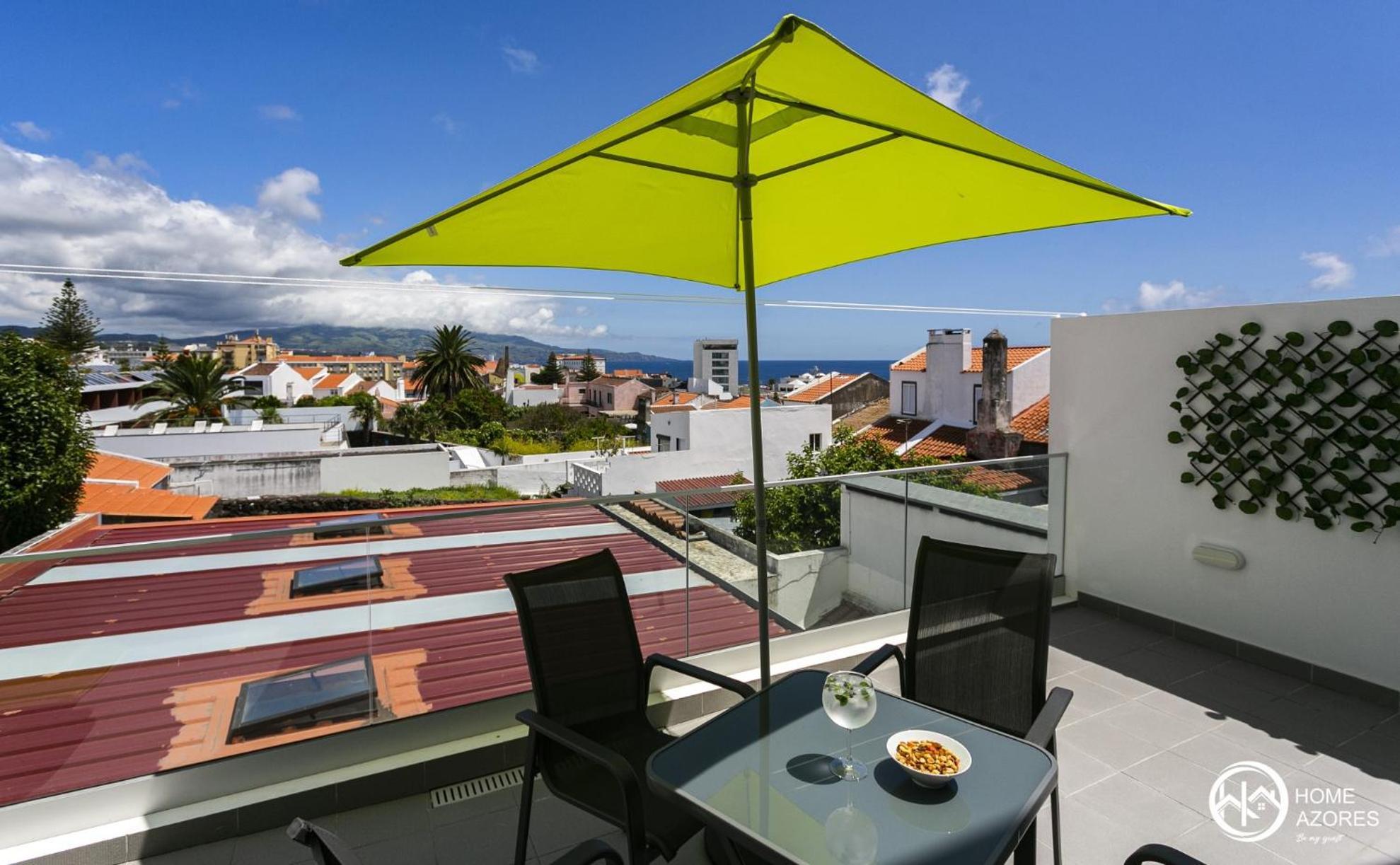 Azores - Casas Da Ladeira * Ponta Delgada (Sao Miguel)